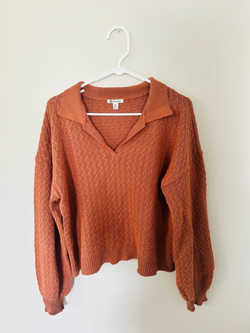 Versona Cable-Knit V-Neck Sweater - Rust Orange